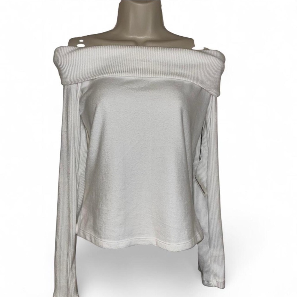 NWT White Off-Shoulder Long Sleeve Top
